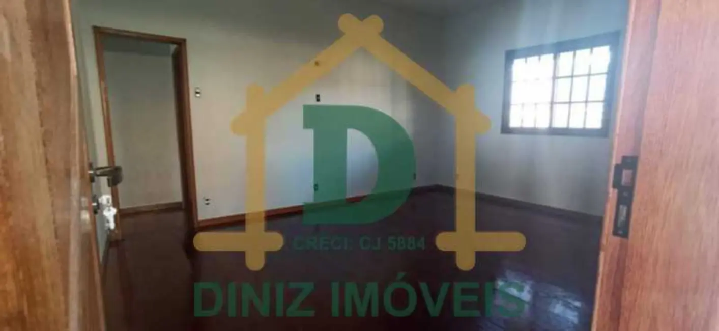 Casa com 3 quartos à venda, 500m2 em Itatiaia - RJ - imagem 3 Foto 3 de Casa com 3 quartos à venda, 500m2 em Itatiaia - RJ