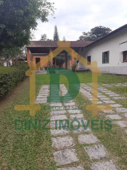 Casa com 3 quartos à venda em Itatiaia - RJ - imagem 4 Foto 4 de Casa com 3 quartos à venda em Itatiaia - RJ