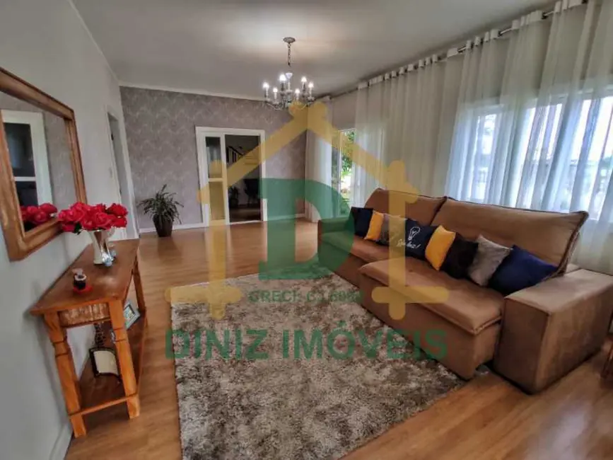 Casa com 4 quartos à venda em Itatiaia - RJ - imagem 6 Foto 6 de Casa com 4 quartos à venda em Itatiaia - RJ