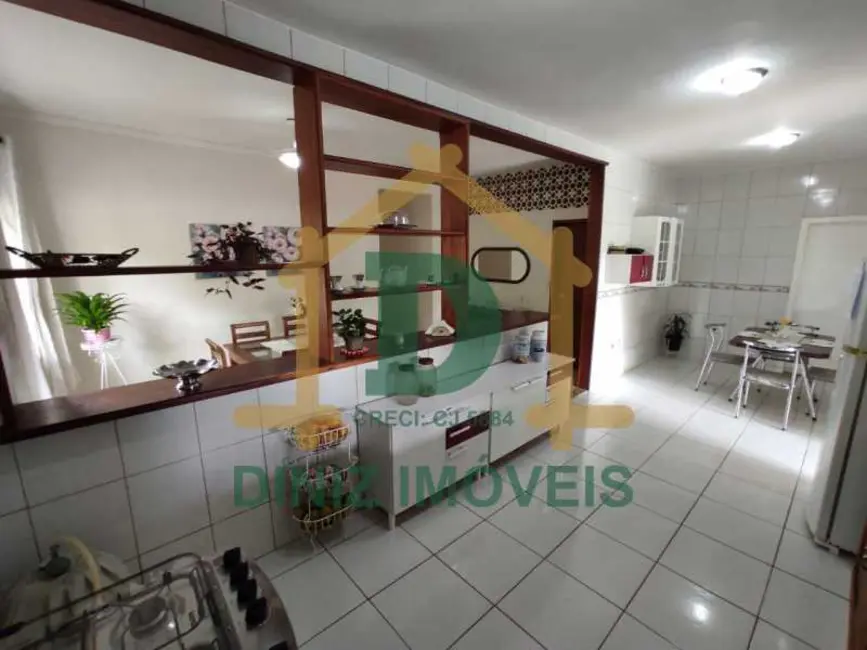 Casa com 4 quartos à venda em Itatiaia - RJ - imagem 9 Foto 9 de Casa com 4 quartos à venda em Itatiaia - RJ
