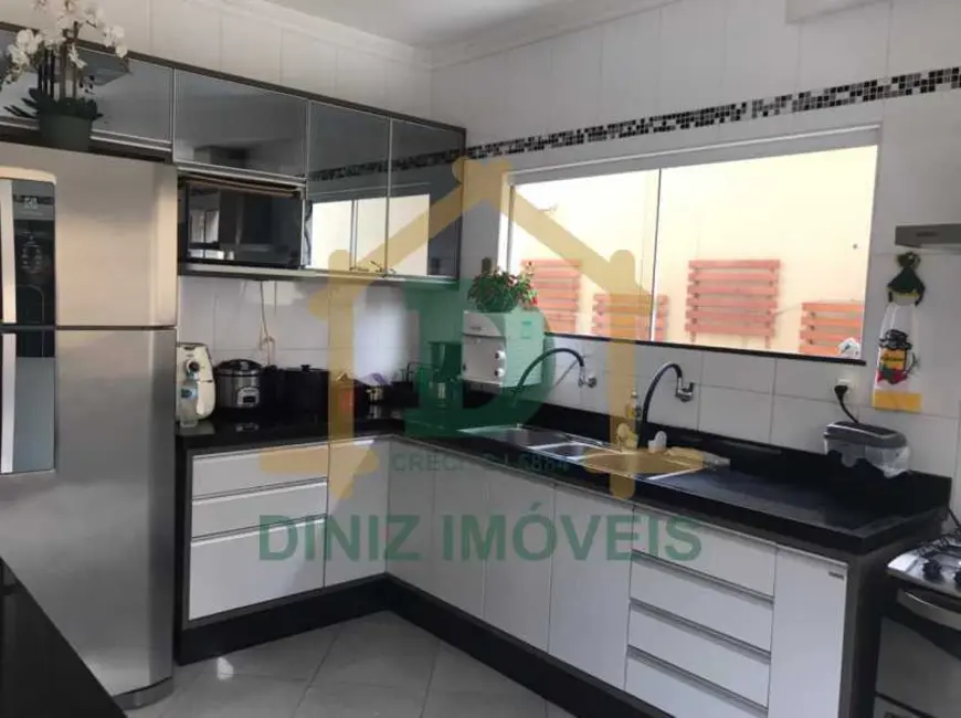 Casa com 4 quartos à venda em Resende - RJ - imagem 9 Foto 9 de Casa com 4 quartos à venda em Resende - RJ