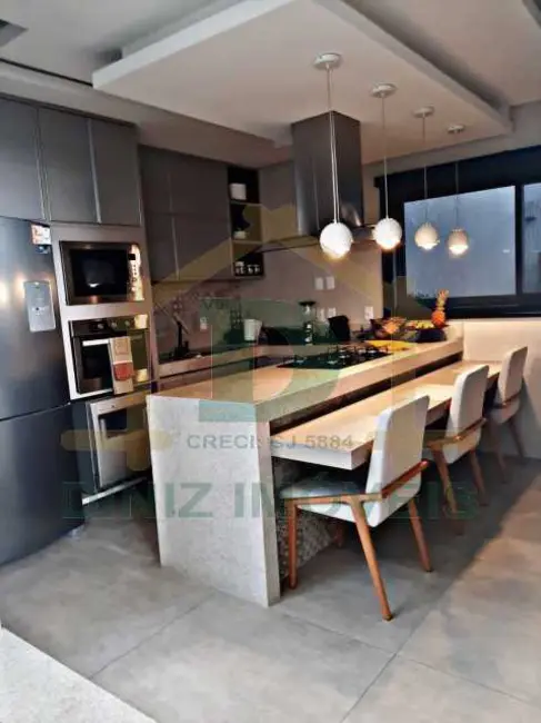 Casa de Condomínio com 5 quartos à venda, 278m2 em Resende - RJ - imagem 6 Foto 6 de Casa de Condomínio com 5 quartos à venda, 278m2 em Resende - RJ