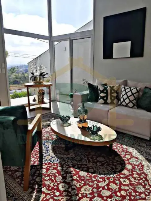 Casa de Condomínio com 5 quartos à venda, 278m2 em Resende - RJ - imagem 3 Foto 3 de Casa de Condomínio com 5 quartos à venda, 278m2 em Resende - RJ