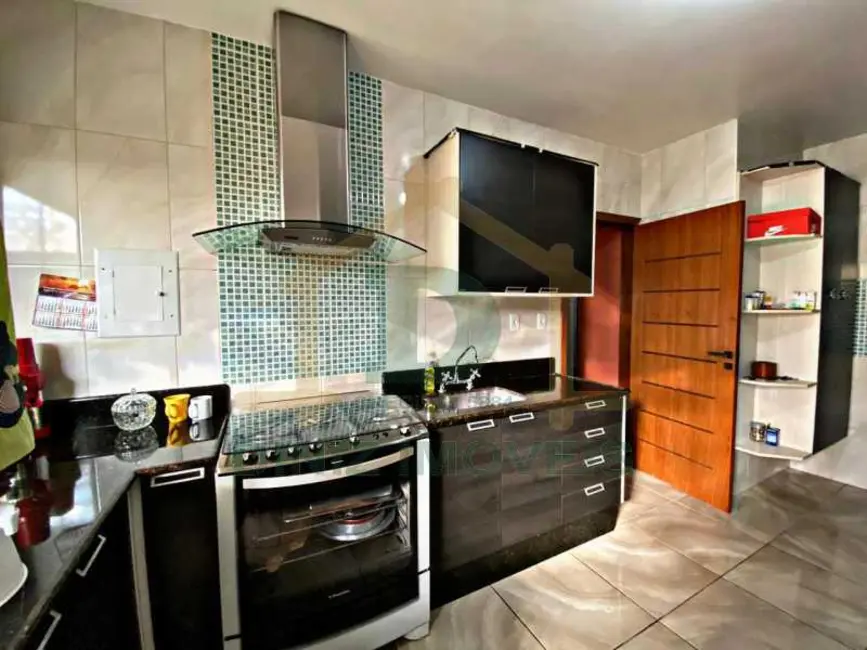 Casa com 3 quartos à venda, 197m2 em Resende - RJ - imagem 7 Foto 7 de Casa com 3 quartos à venda, 197m2 em Resende - RJ