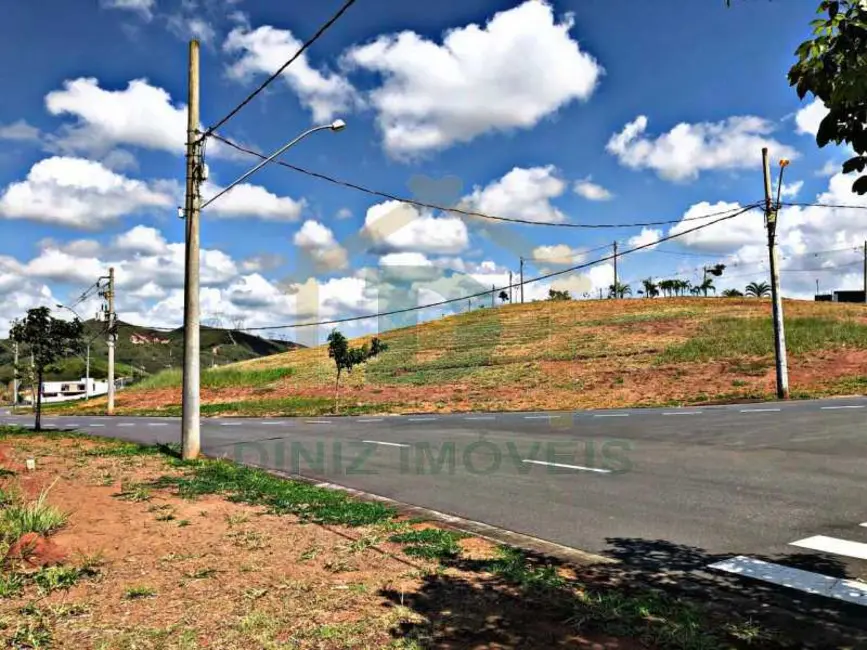 Terreno / Lote à venda, 433m2 em Volta Redonda - RJ - imagem 8 Foto 8 de Terreno / Lote à venda, 433m2 em Volta Redonda - RJ