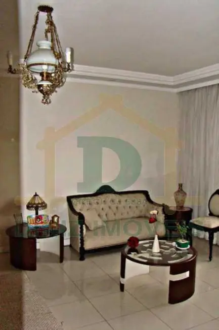 Apartamento com 3 quartos à venda, 191m2 em Resende - RJ - imagem 1 Foto 1 de Apartamento com 3 quartos à venda, 191m2 em Resende - RJ