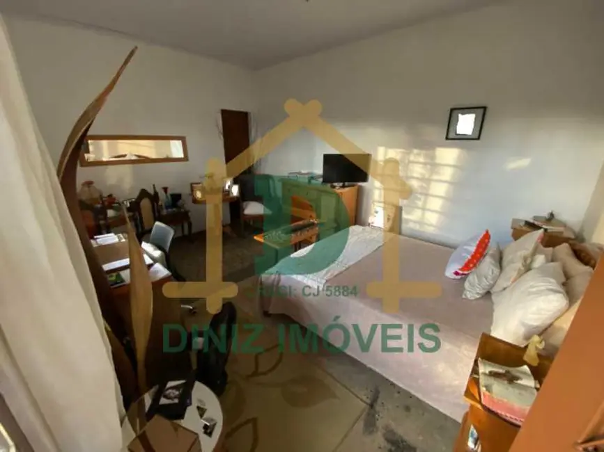 Casa com 4 quartos à venda em Resende - RJ - imagem 3 Foto 3 de Casa com 4 quartos à venda em Resende - RJ