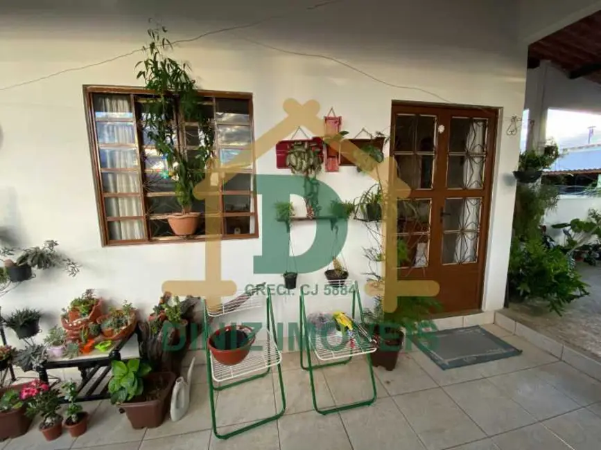 Casa com 4 quartos à venda em Resende - RJ - imagem 7 Foto 7 de Casa com 4 quartos à venda em Resende - RJ