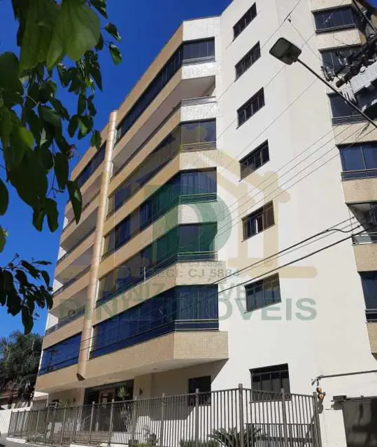 Foto 1 de Apartamento com 4 quartos à venda em Resende - RJ