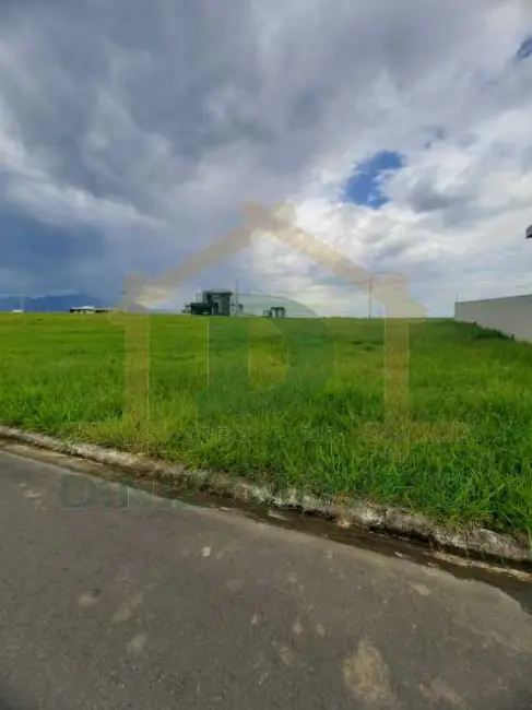 Foto 2 de Terreno / Lote à venda, 438m2 em Resende - RJ