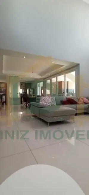 Foto 2 de Casa de Condomínio com 5 quartos à venda em Resende - RJ