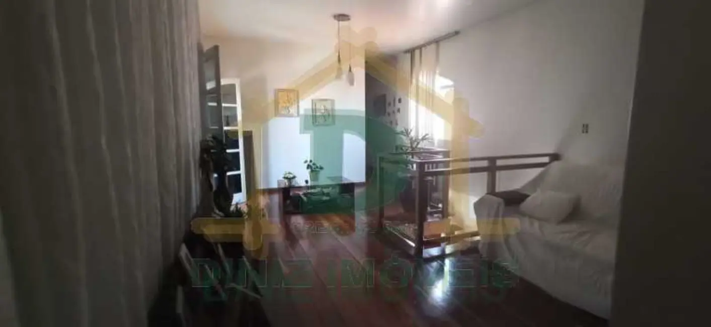 Casa com 5 quartos à venda, 400m2 em Resende - RJ - imagem 5 Foto 5 de Casa com 5 quartos à venda, 400m2 em Resende - RJ