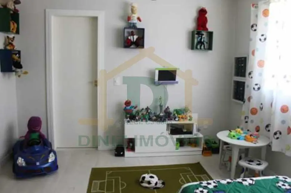 Casa de Condomínio com 5 quartos à venda, 299m2 em Resende - RJ - imagem 9 Foto 9 de Casa de Condomínio com 5 quartos à venda, 299m2 em Resende - RJ