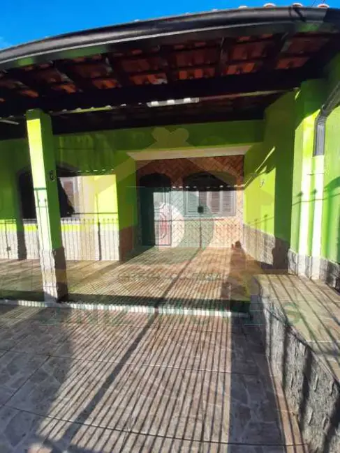 Foto 1 de Casa com 3 quartos à venda em Resende - RJ