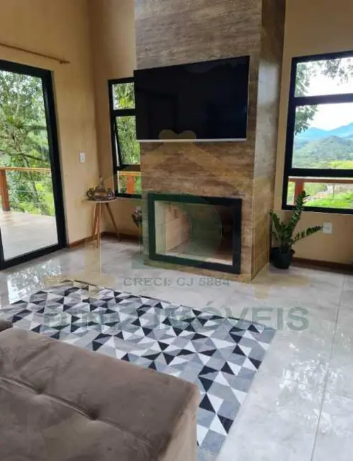 Casa de Condomínio com 2 quartos à venda, 150m2 em Resende - RJ - imagem 4 Foto 4 de Casa de Condomínio com 2 quartos à venda, 150m2 em Resende - RJ