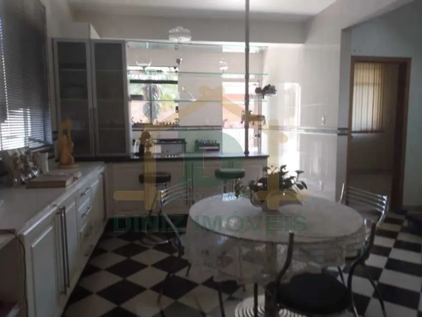 Casa com 4 quartos à venda em Resende - RJ - imagem 5 Foto 5 de Casa com 4 quartos à venda em Resende - RJ