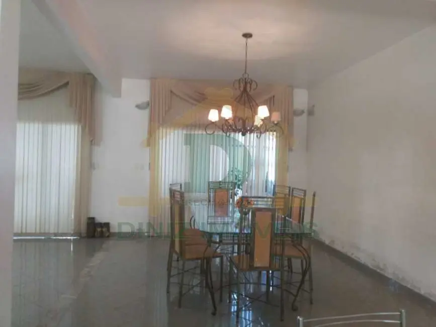 Casa com 4 quartos à venda em Resende - RJ - imagem 3 Foto 3 de Casa com 4 quartos à venda em Resende - RJ