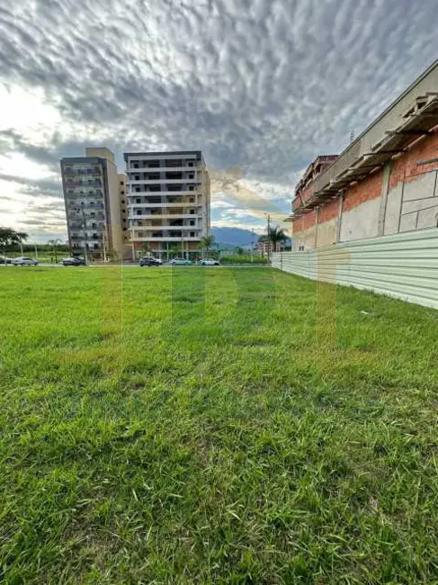 Foto 2 de Terreno / Lote à venda, 525m2 em Resende - RJ