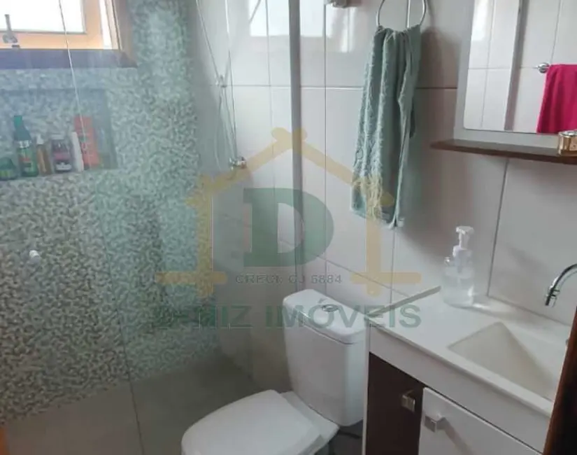 Casa com 3 quartos à venda, 173m2 em Resende - RJ - imagem 8 Foto 8 de Casa com 3 quartos à venda, 173m2 em Resende - RJ