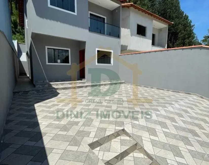Foto 2 de Casa com 3 quartos à venda, 132m2 em Resende - RJ