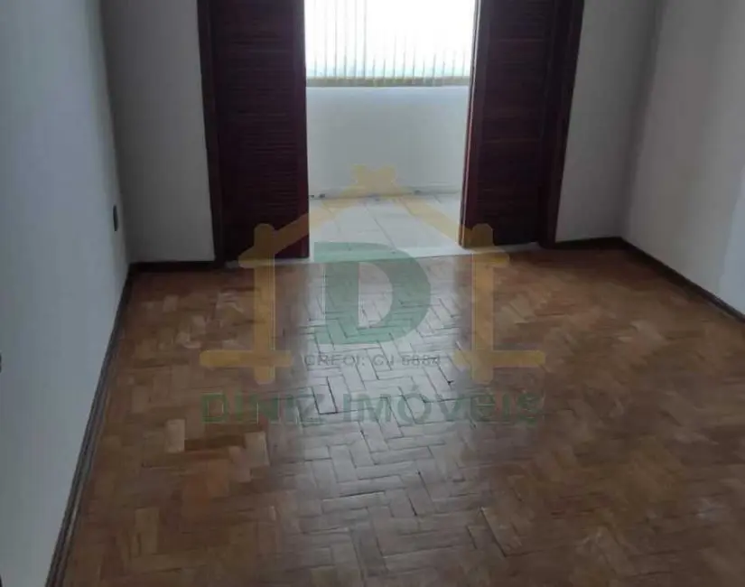 Casa com 5 quartos para alugar em Resende - RJ - imagem 8 Foto 8 de Casa com 5 quartos para alugar em Resende - RJ