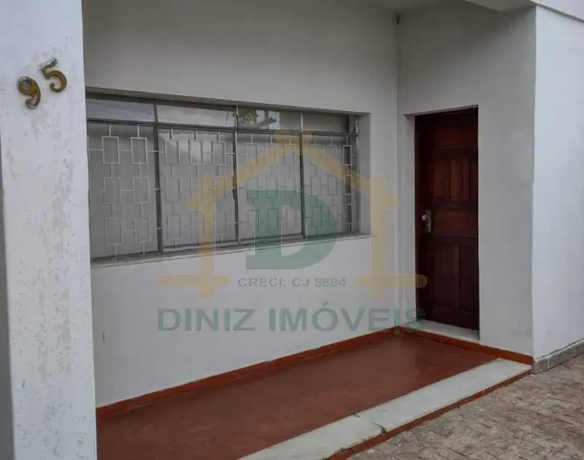 Casa com 5 quartos para alugar em Resende - RJ - imagem 3 Foto 3 de Casa com 5 quartos para alugar em Resende - RJ