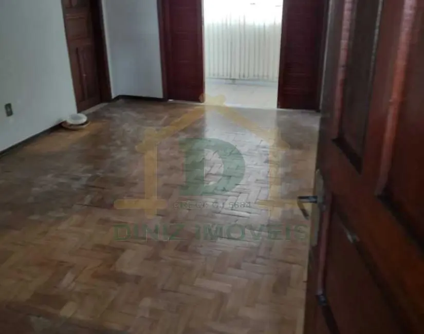 Casa com 5 quartos para alugar em Resende - RJ - imagem 7 Foto 7 de Casa com 5 quartos para alugar em Resende - RJ