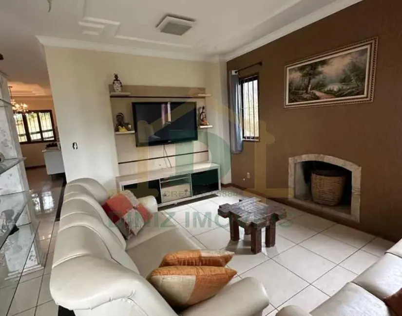 Foto 1 de Casa de Condomínio com 2 quartos para alugar em Resende - RJ
