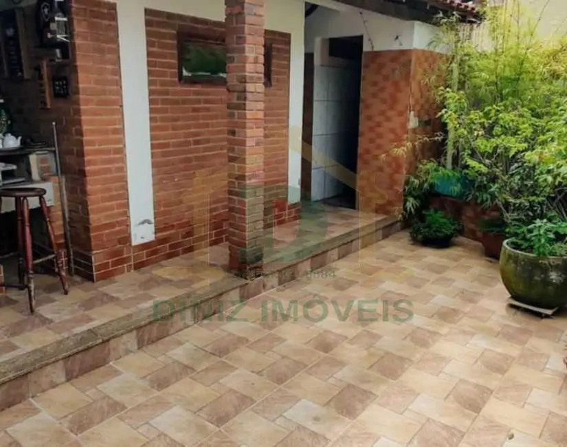 Foto 4 de Casa com 3 quartos à venda, 179m2 em Resende - RJ