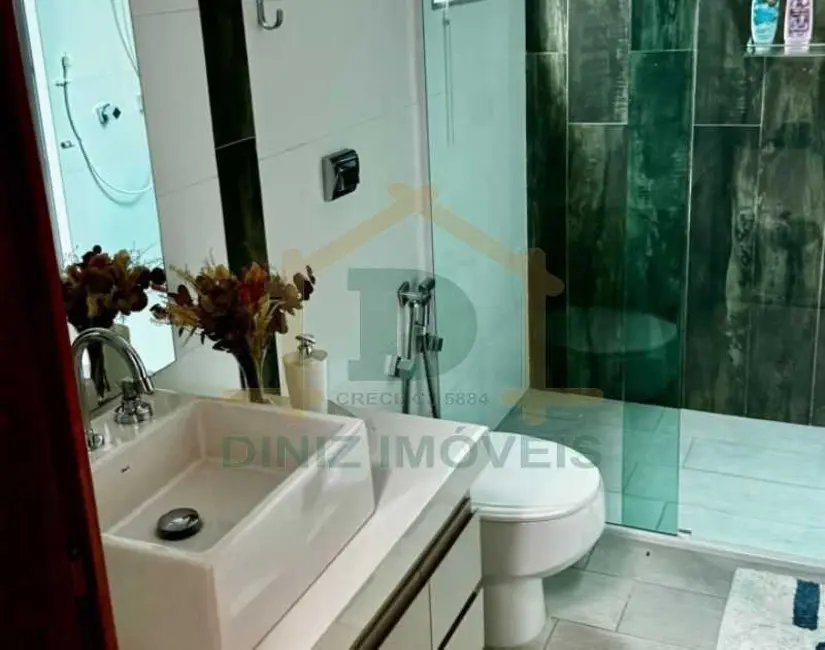 Casa com 5 quartos à venda, 500m2 em Volta Redonda - RJ - imagem 5 Foto 5 de Casa com 5 quartos à venda, 500m2 em Volta Redonda - RJ