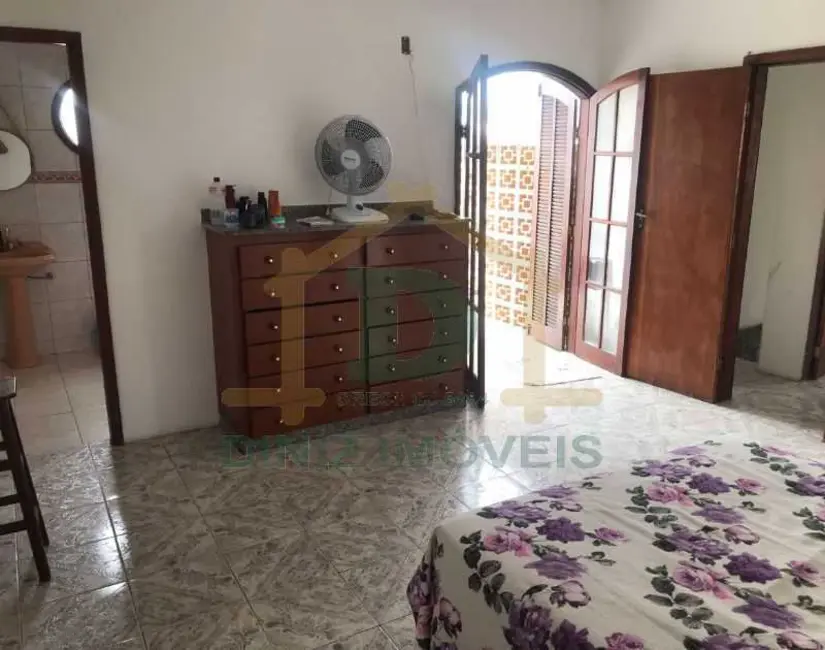 Casa com 2 quartos para alugar em Resende - RJ - imagem 5 Foto 5 de Casa com 2 quartos para alugar em Resende - RJ