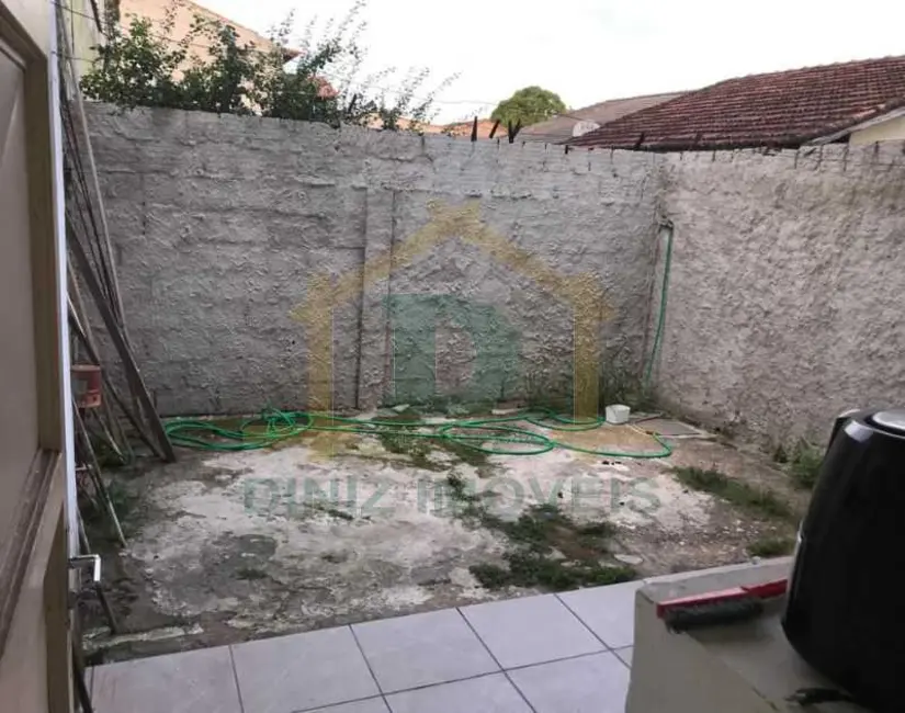 Casa com 2 quartos para alugar em Resende - RJ - imagem 9 Foto 9 de Casa com 2 quartos para alugar em Resende - RJ