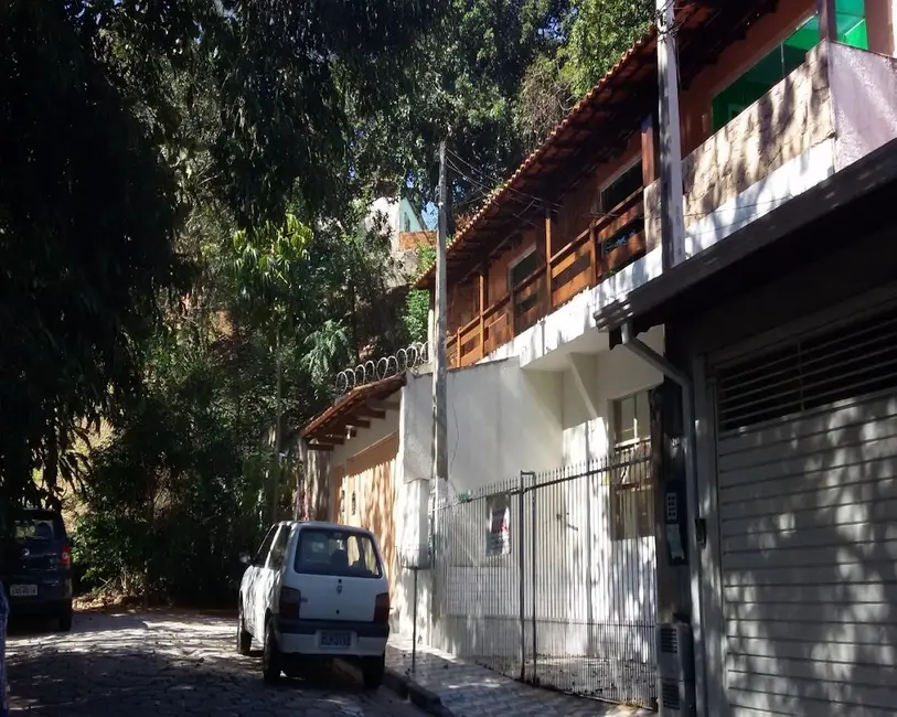 Foto 1 de Sobrado com 3 quartos à venda, 364m2 em Vila Dominguinho, Votorantim - SP