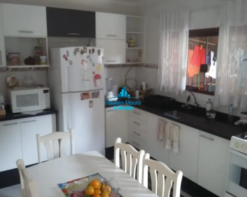 Sobrado com 3 quartos à venda, 200m2 em Sorocaba - SP - imagem 4 Foto 4 de Sobrado com 3 quartos à venda, 200m2 em Sorocaba - SP