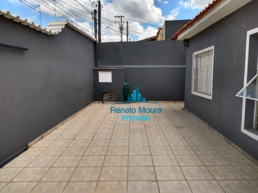 Casa com 3 quartos à venda, 300m2 em Jardim Itanguá, Sorocaba - SP - imagem 2 Foto 2 de Casa com 3 quartos à venda, 300m2 em Jardim Itanguá, Sorocaba - SP
