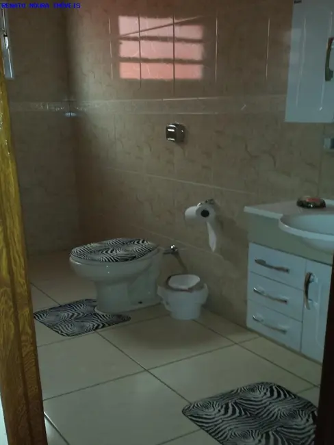 Sobrado com 3 quartos à venda, 209m2 em Jardim Santa Rosa, Sorocaba - SP - imagem 8 Foto 8 de Sobrado com 3 quartos à venda, 209m2 em Jardim Santa Rosa, Sorocaba - SP