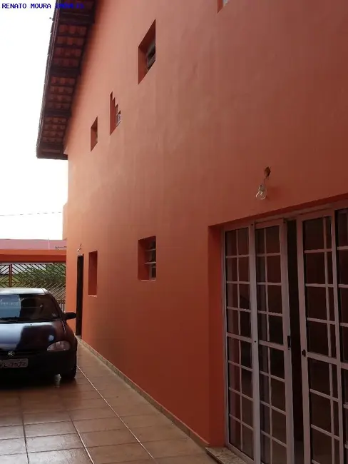 Sobrado com 3 quartos à venda, 209m2 em Jardim Santa Rosa, Sorocaba - SP - imagem 5 Foto 5 de Sobrado com 3 quartos à venda, 209m2 em Jardim Santa Rosa, Sorocaba - SP