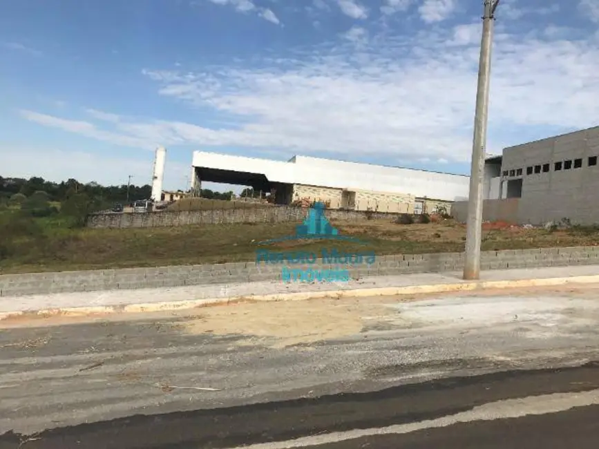 Foto 2 de Terreno / Lote à venda, 3200m2 em Iporanga, Sorocaba - SP