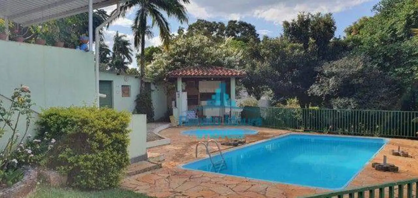 Foto 1 de Chácara com 4 quartos à venda, 1700m2 em Horto Florestal, Sorocaba - SP