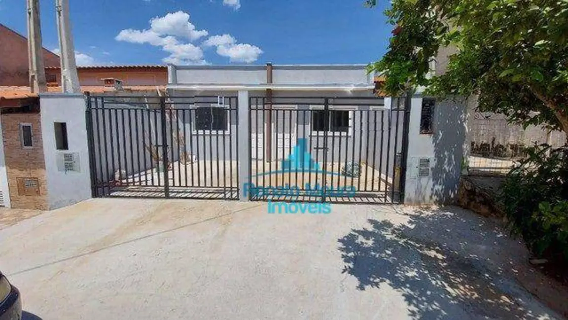 Foto 1 de Casa com 2 quartos à venda, 80m2 em Jardim Santa Madre Paulina, Sorocaba - SP