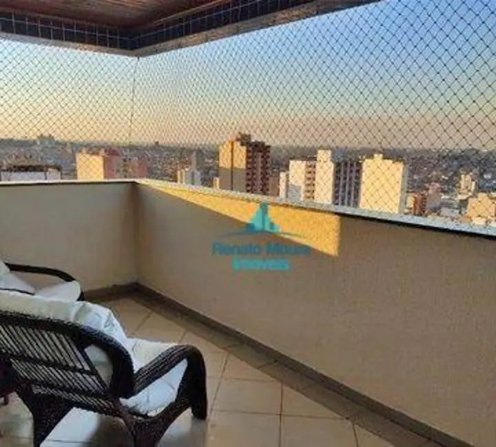 Apartamento com 3 quartos para alugar, 211m2 em Centro, Sorocaba - SP - imagem 5 Foto 5 de Apartamento com 3 quartos para alugar, 211m2 em Centro, Sorocaba - SP
