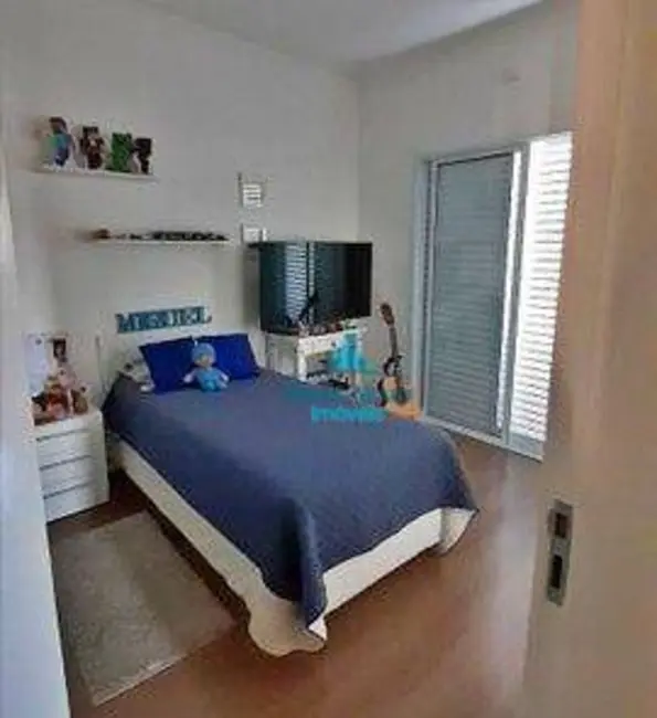 Sobrado com 3 quartos à venda, 250m2 em Chácaras Reunidas São Jorge, Sorocaba - SP - imagem 5 Foto 5 de Sobrado com 3 quartos à venda, 250m2 em Chácaras Reunidas São Jorge, Sorocaba - SP