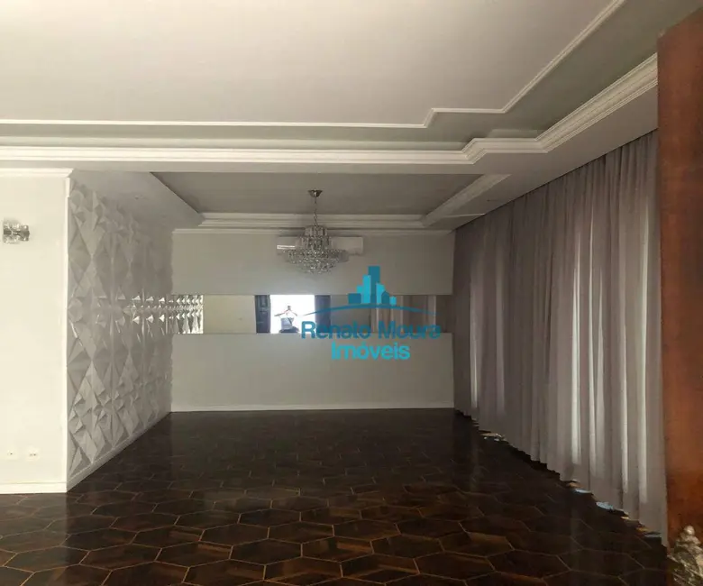 Casa com 3 quartos à venda, 480m2 em Jardim Santa Rosália, Sorocaba - SP - imagem 8 Foto 8 de Casa com 3 quartos à venda, 480m2 em Jardim Santa Rosália, Sorocaba - SP