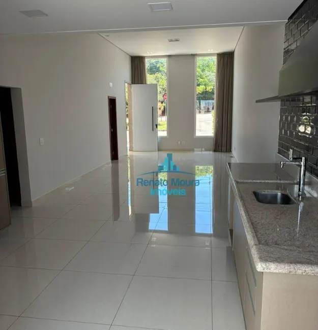 Foto 4 de Casa de Condomínio com 2 quartos à venda e para alugar, 250m2 em Chácaras Reunidas São Jorge, Sorocaba - SP