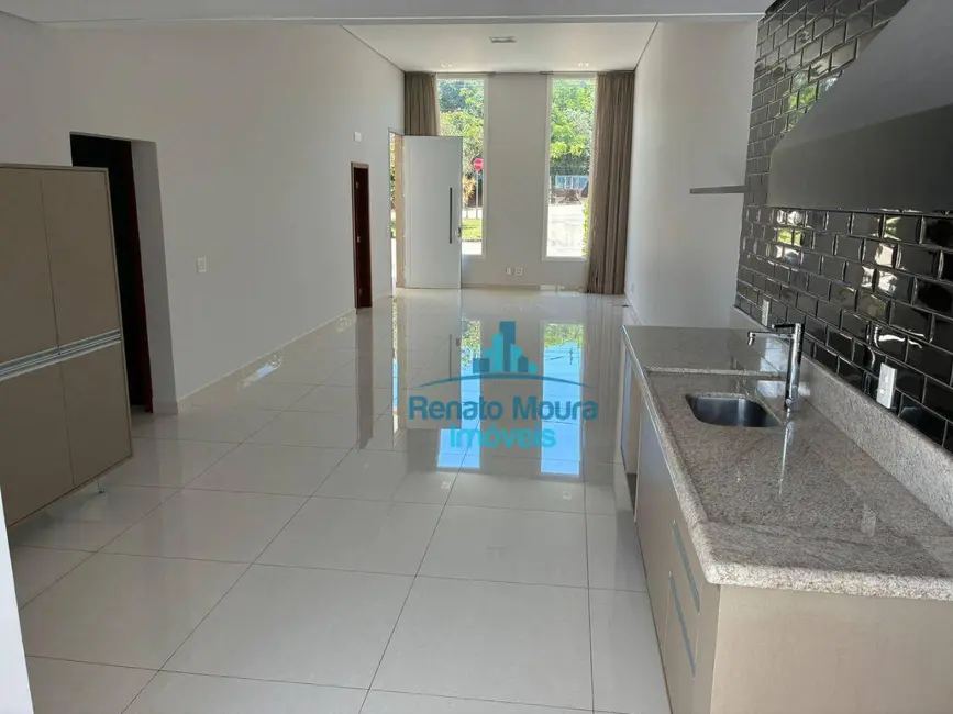 Foto 1 de Casa de Condomínio com 2 quartos à venda e para alugar, 250m2 em Chácaras Reunidas São Jorge, Sorocaba - SP