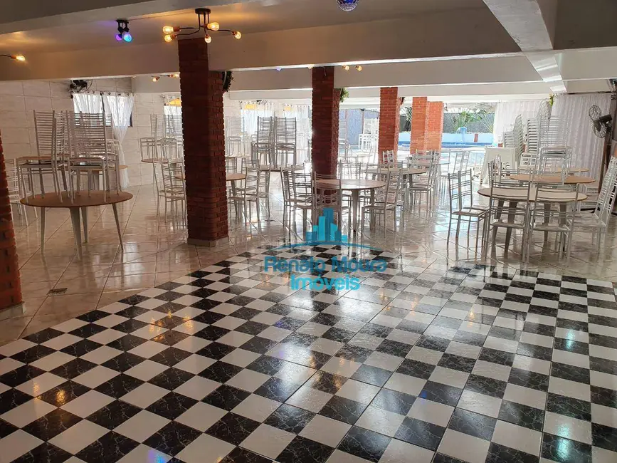 Chácara com 4 quartos à venda, 880m2 em Cajuru do Sul, Sorocaba - SP - imagem 9 Foto 9 de Chácara com 4 quartos à venda, 880m2 em Cajuru do Sul, Sorocaba - SP