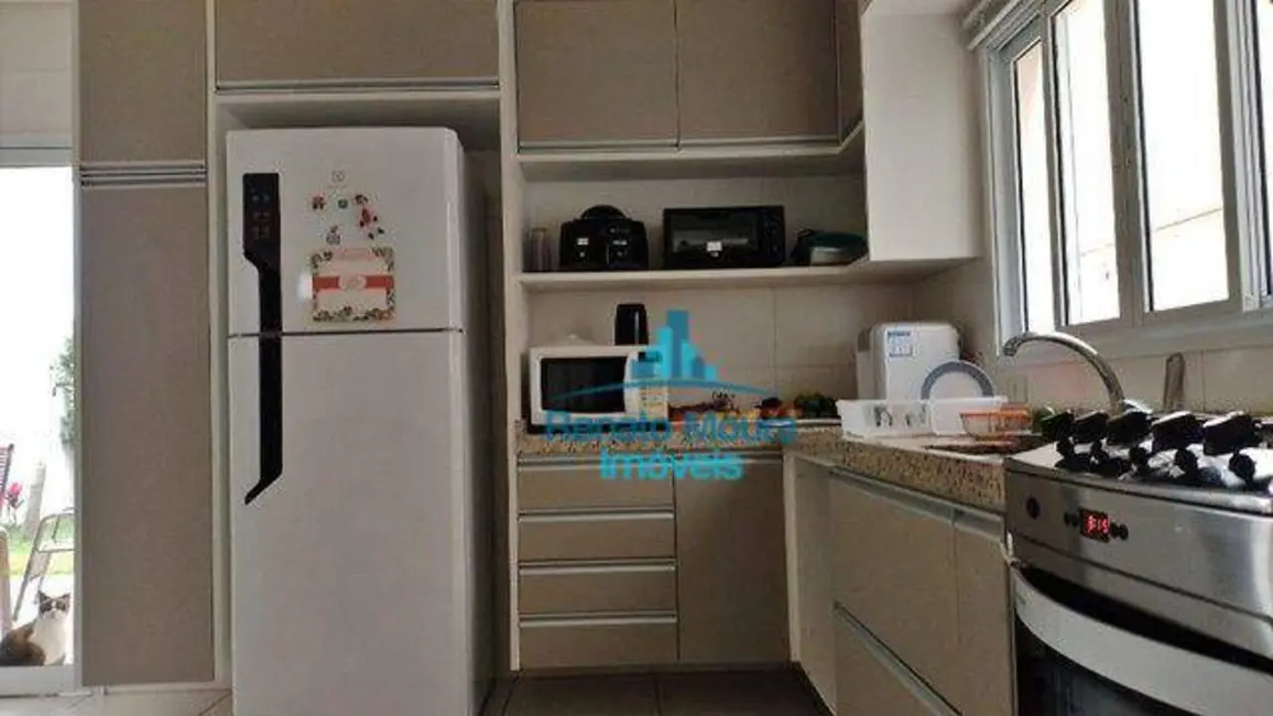 Sobrado com 3 quartos à venda, 250m2 em Chácaras Reunidas São Jorge, Sorocaba - SP - imagem 5 Foto 5 de Sobrado com 3 quartos à venda, 250m2 em Chácaras Reunidas São Jorge, Sorocaba - SP