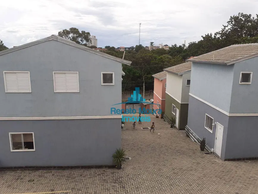 Kitnet com 1 quarto à venda, 30m2 em Lopes de Oliveira, Sorocaba - SP - imagem 4 Foto 4 de Kitnet com 1 quarto à venda, 30m2 em Lopes de Oliveira, Sorocaba - SP