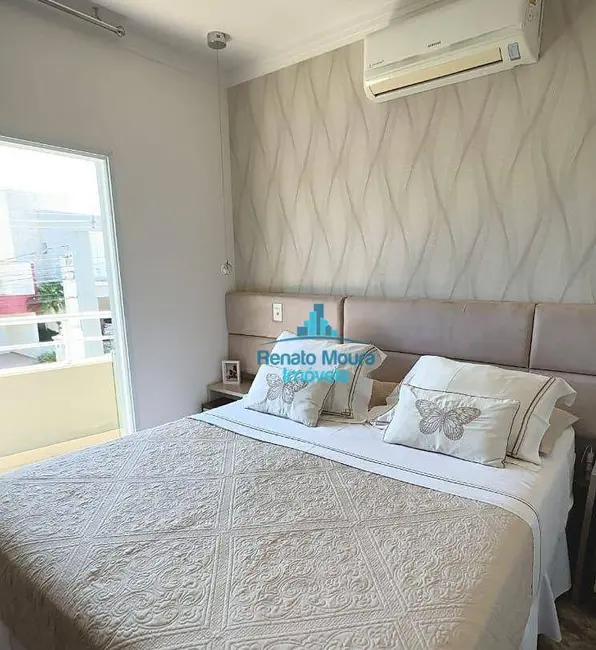 Sobrado com 3 quartos à venda, 200m2 em Wanel Ville, Sorocaba - SP - imagem 8 Foto 8 de Sobrado com 3 quartos à venda, 200m2 em Wanel Ville, Sorocaba - SP