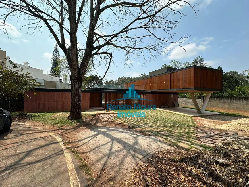 Casa de Condomínio com 5 quartos à venda, 1300m2 em Aracoiaba Da Serra - SP - imagem 3 Foto 3 de Casa de Condomínio com 5 quartos à venda, 1300m2 em Aracoiaba Da Serra - SP